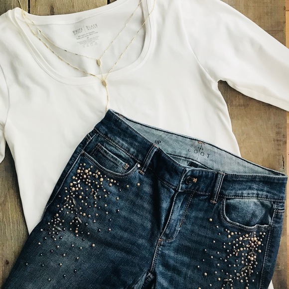 White House Black Market Denim - WHBM Embellished bootcut jeans. NWT - Size 0P